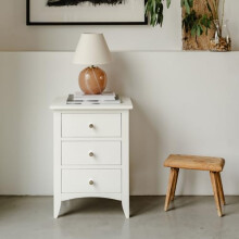 Statement Furniture Edward Hopper Modern Bedside Table, 3 Drawers Cabinet with Metal Runners, Tapered Legs, W45cm D36cm H61cm, White or Oak, Fully