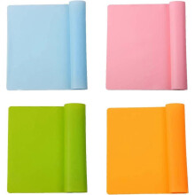 Set of 4 Reusable Silicone Placemats Non-Slip Silicone Placemats for Kids, Heat Insulation, Baking, Rolling Dough,Easy to Clean(4 Colors)