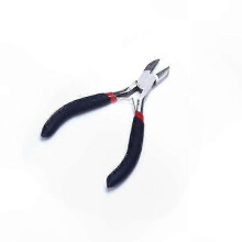 Precision Diagonal Pliers with Cushion Grip for Jewelry Repair and Wire Cutting