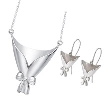 Personalisieren Sie das Blumen-Halsketten-Set mit-Silber 3
