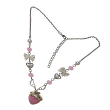 Modeketting Sierlijke Aardbeien en Parels Details