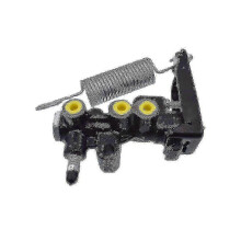 Brake Distributor Load Sensing Valve Mb618320 For Pickup Triton L200 Mb618321