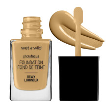 wet n wild Photo Focus Dewy Foundation Cream Beige