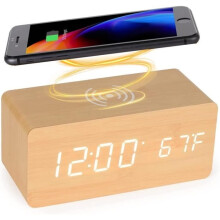 Houten digitale wekker met draadloos laadstation en 5W snellader voor iPhone/Samsung Galaxy.