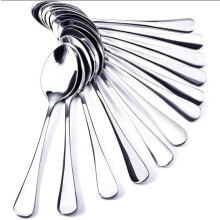 Set mit 12 kleinen ovalen Teelöffeln aus Edelstahl – 12 cm