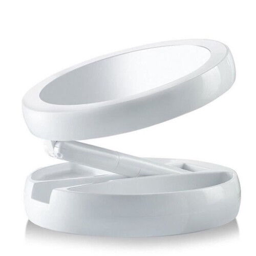 My retractable mirror, the double-sided illuminated vanity mirror with 10x magnification 2