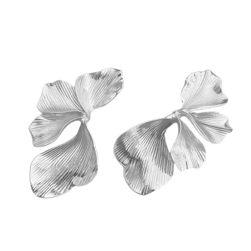 Boucles d'oreilles uniques en forme de fleur de couleur-argent