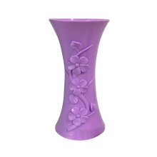 Muovinen kohokuvioitu maljakko – vaaleanvioletti, 8,5 x 17,5 cm