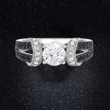 18k White Gold Black White Micropave Ring Size 6-9