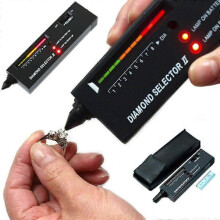 Diamond Tester Professional Jeweller Gemstone Testing Tool with LCD Display Audible Indicator Tests Real and Fake Gemstones 9V Battery Powered