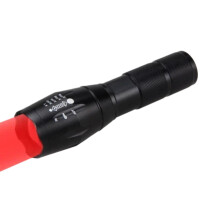 Lampe torche LED rouge rechargeable 500 lumens étanche à zoom pour vision nocturne astronomie camping chasse pour usage tactique batterie intégrée