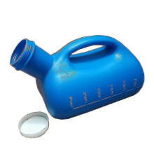Male Urinal 2000ml Portable Blue Pee Bottle with Graduated Scale, Screw Cap for Bedridden Incontinent Men Long Drive Travel