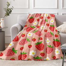 Mansikkakoristehuopa 75x100cm pehmeä fleece