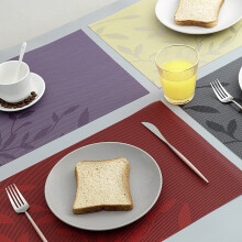 Bloemen placemats van hittebestendig PVC/PET, 45x30 cm (2 stuks)