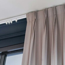 Riel flexible de 5 m para cortinas de techo, juego completo con soportes y rodillos para separadores de ambientes y fondos.