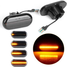 De dynamische LED-richtingaanwijzer aan de zijkant licht sequentieel op. Geschikt voor Renault Clio.