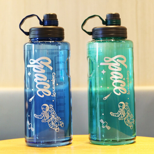 1100 ml plastic sportwaterfles met rietje