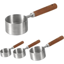 Set di 4 misurini per cibo per cani, 4 diverse capacità, con manici in legno.