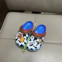 (C12=EU27-28) Toy Story Sheriff Woody Zuecos Cómodos para Niños Sandalias Antideslizantes Zapatos Casuales Ligeros Zapatos de Playa