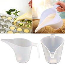 Gobelet entonnoir en plastique de 1000 ml avec long bec verseur