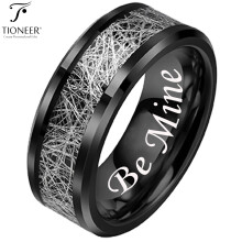 Wolframring (8 mm) mit elegantem Carbonfaser-Inlay in schwarzer IP-Beschichtung für Damen und Herren, Komfortpassform, inklusive kostenloser