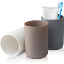 Set van 3 tandenborstelhouders - Gemaakt van voedselveilig plastic - Onbreekbaar - Kleuren: wit, grijs, bruin - Ideaal voor de badkamer