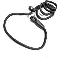 Guinzaglio/collare regolabile per addestramento cani, resistente e in nylon e cotone, 0,8 cm x 140 cm, nero.