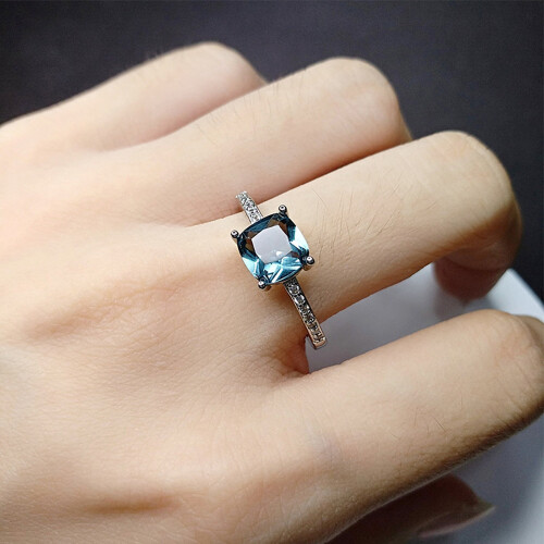 Pink rhinestone thin wedding ring square cubic zirconia