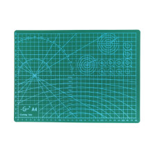 PVC vágószőnyeg csúszásmentes 20x30cm 1 darab