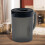 Pichet transparent de 2 litres sans BPA avec couvercle et poignée de bec verseur 1