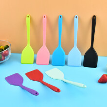Leaveforme Heat-Resistant Cooking Spoon, BPA-Free, 1 Piece