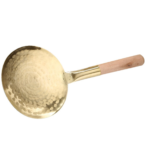 louche de service en cuivre et en bois