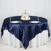 Nappe carrée en satin bleu marine 90 x 90 pouces