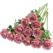 12 roses artificielles noires Ă longues tiges