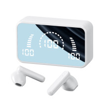 Avtoify draadloze Bluetooth-headset met metalen oplaadcompartiment, compact en stijlvol ontwerp, digitaal display, wit.