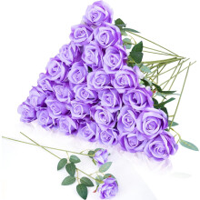 30 roses artificielles noires en soie Ă longues tiges