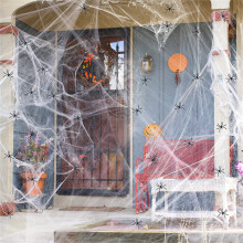 Décoration d'Halloween en forme de toile d'araignée 40 pieds carrés avec 4 fausses araignées
