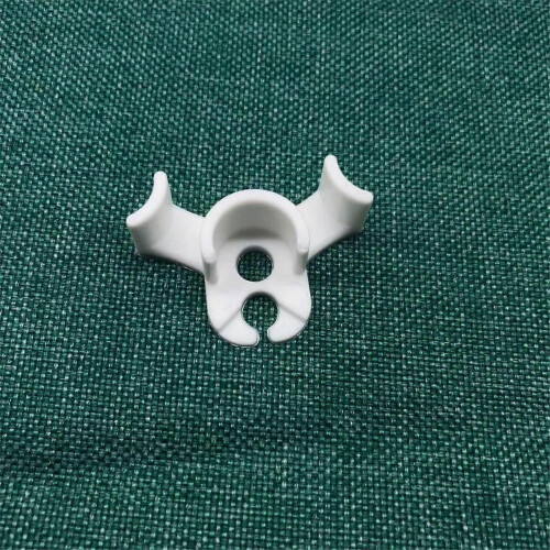 White 90 Degree Plant Training Clips for Tomatoes Cucumbers, 30 Pack Trellis Support
