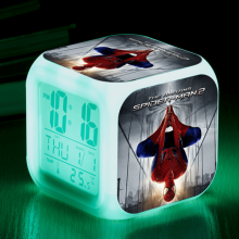 Réveil LED HANNTAOO avec lumière de réveil et veilleuse 7 couleurs