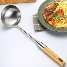 Cuchara sopera Lmueinov de acero inoxidable con mango de madera maciza, ideal para la cocina y para preparar sopas y gachas. Hasta un 35% de