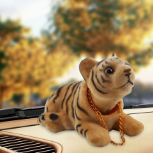 Resin Bobblehead Dog Ornament for Car Dashboard