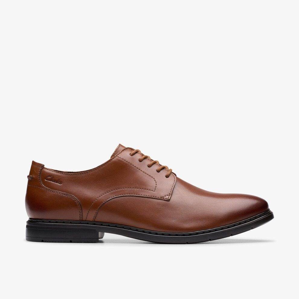 Clarks (Fit Type[Shoes], Shoe Size) Banbury Derby Tan Leather Brown