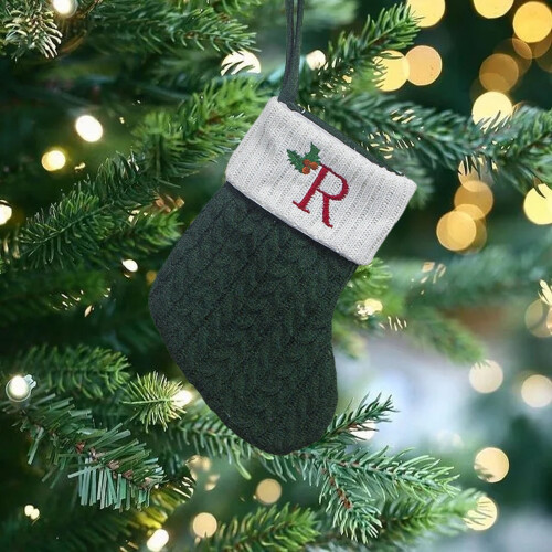 Meia de Natal de tricô com monograma de 7 polegadas