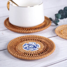 Porta-copos de porcelana azul e branca Fnyoxu em rattan, jogos americanos redondos, tapetes de café, tapetes de mesa de cozinha, tapetes de mesa de