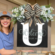 Guirlanda de porta de entrada com sobrenome personalizado para 2024, guirlanda de fazenda com letras de 60 cm e laço, guirlanda de primavera para
