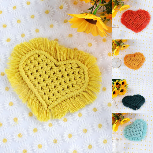 Sottobicchiere a forma di cuore in cotone intrecciato con nappe