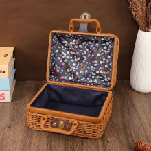 Panier de pique-nique vintage en osier avec cadenas en métal
