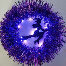 Halloween-noitaseppele LED-valoilla, violetit keinotekoiset