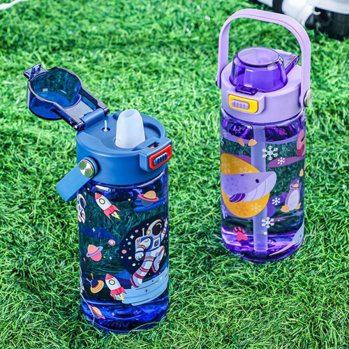 600 ml barns plastmugg med sugrör tecknad design 1