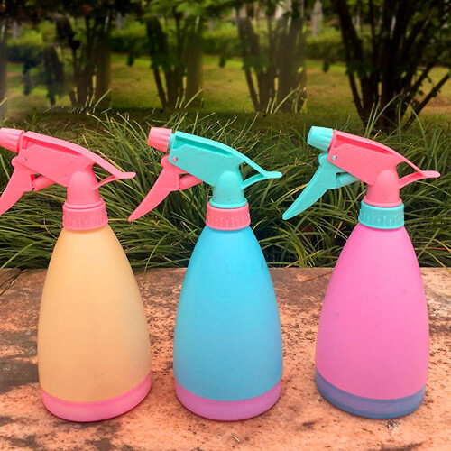 Reusable Plastic Spray Bottle 500ml with Rotating Nozzle for Garden Plants 1